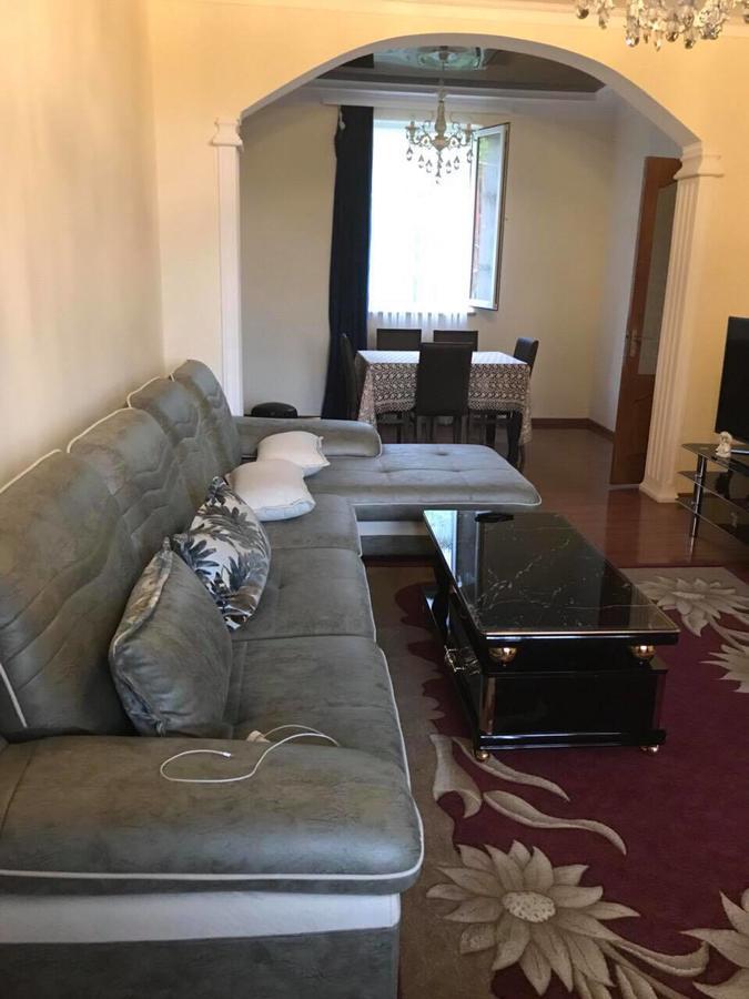 Lela'S Guest House Μπατούμι Εξωτερικό φωτογραφία