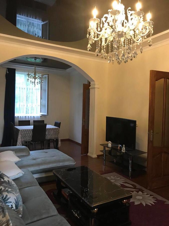 Lela'S Guest House Μπατούμι Εξωτερικό φωτογραφία